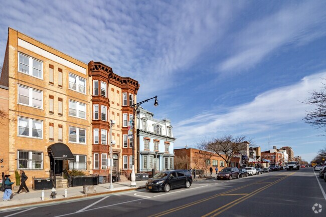 Building Photo - 265 9th St