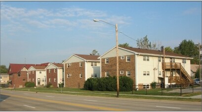 Foto principal - 824 E Washington St