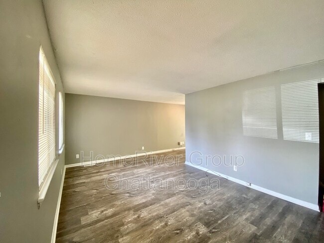 Building Photo - 6410 Archer Rd