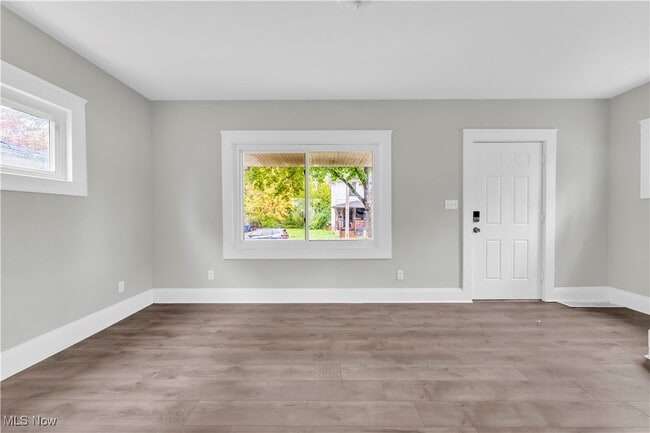 Foto del edificio - 7812 Force Ave