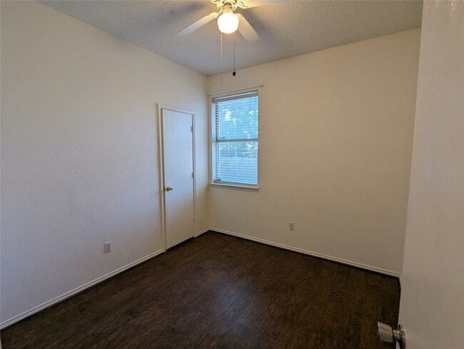 Building Photo - 6367 Stonewater Bend Trail