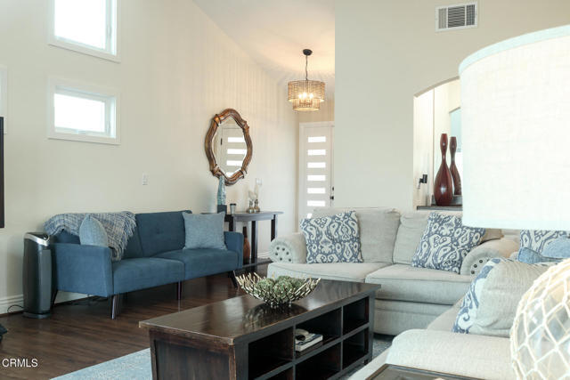 Foto del edificio - 4431 Gateshead Bay