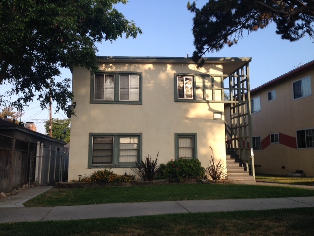 Building Photo - 5129 Cahuenga Blvd