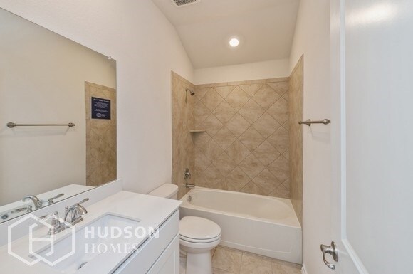 Foto del edificio - SELF TOUR NOW! - 1704 New Holland Way, McK...