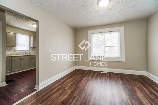 Foto del edificio - REDUCED!