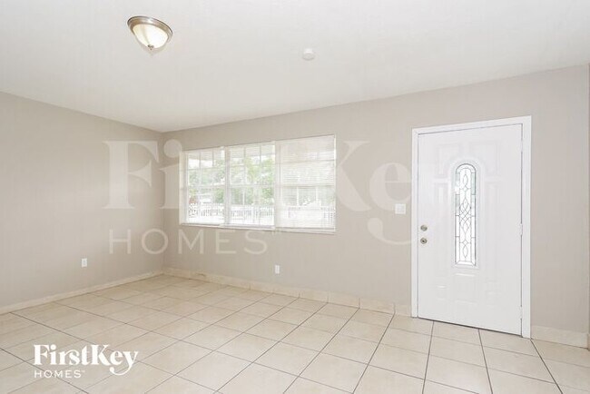 Building Photo - 571 NW 193rd St