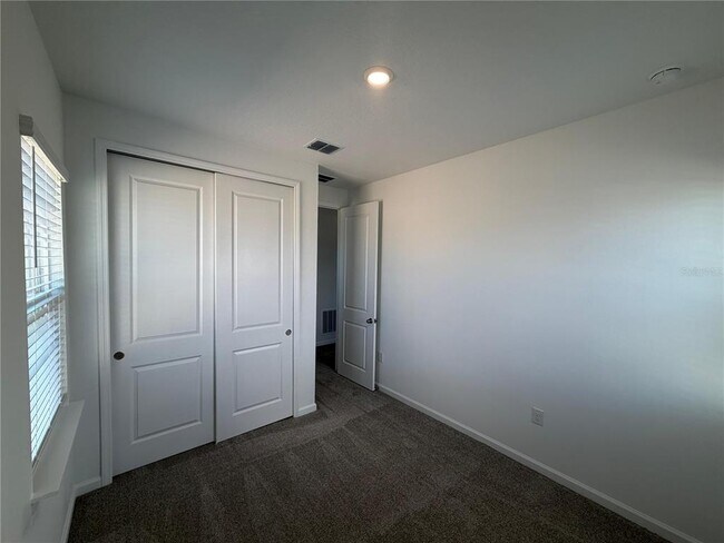 Foto del edificio - 17740 Porter Rd