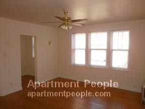 Foto del edificio - 812 Forest Ave