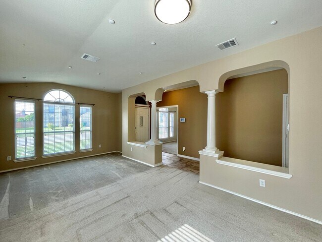 Building Photo - Viewable January 9th!