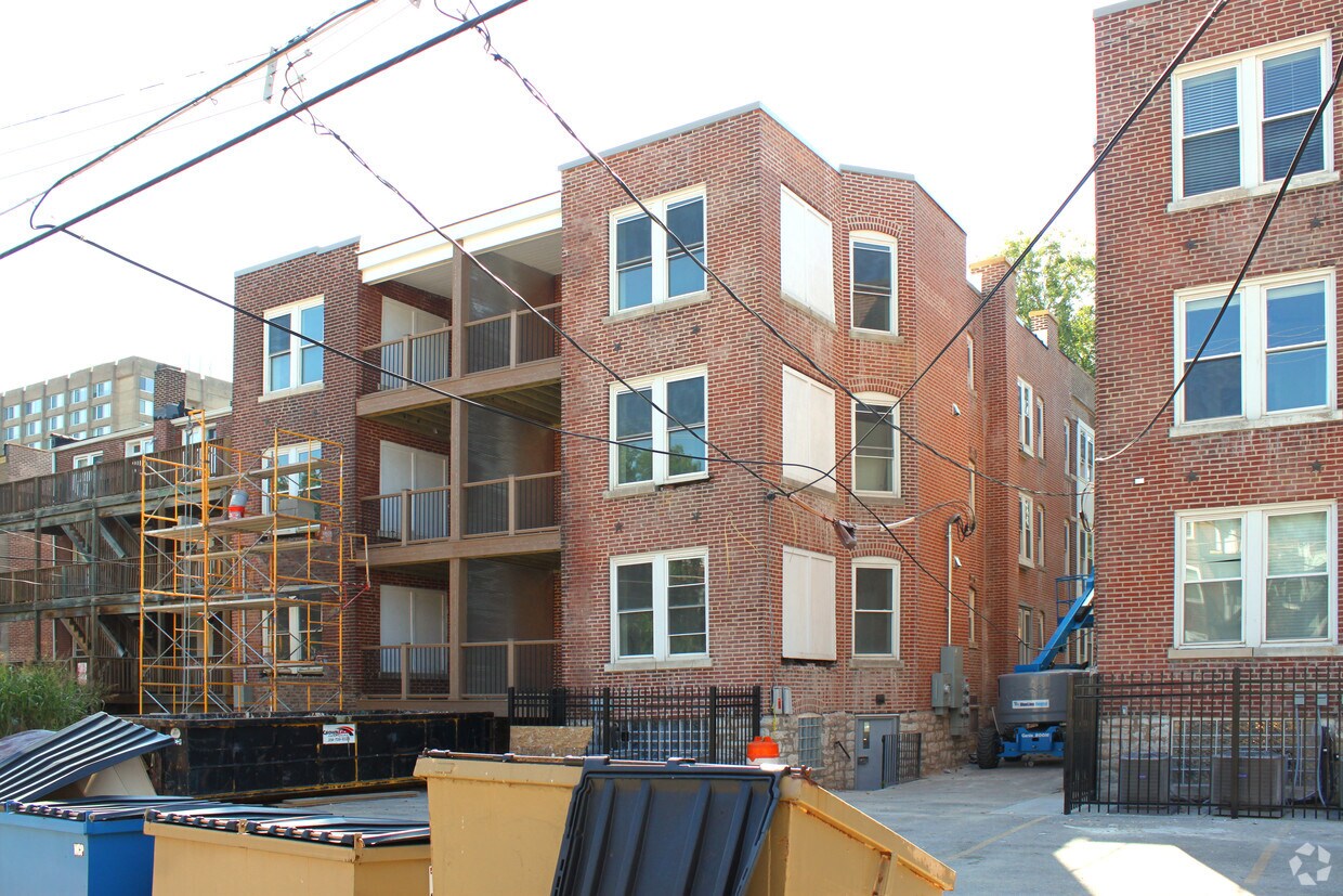 736 Westgate Ave, Saint Louis, MO 63130 Apartments in Saint Louis, MO