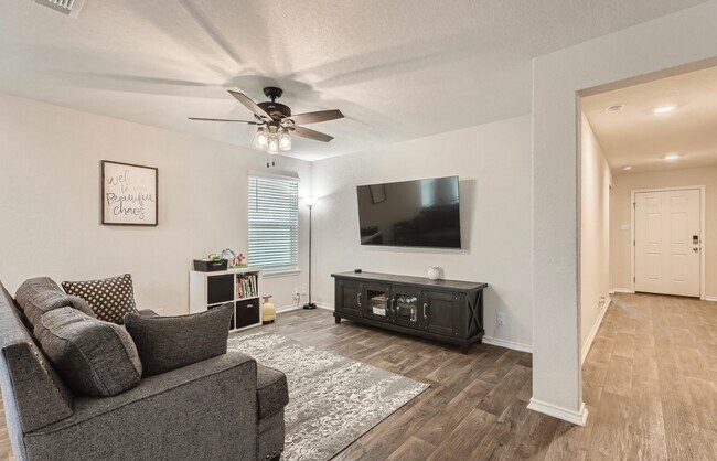 Living room - 9622 Hayden Sedge