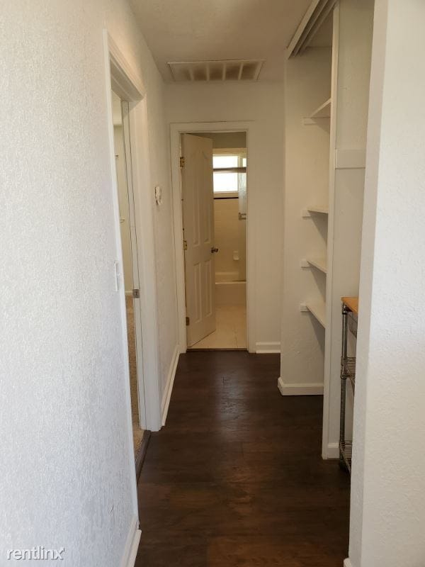 Building Photo - 2 br, 1 bath House - 6902 Mosquito Rd