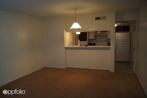 Building Photo - 4641 Country Creek Dr