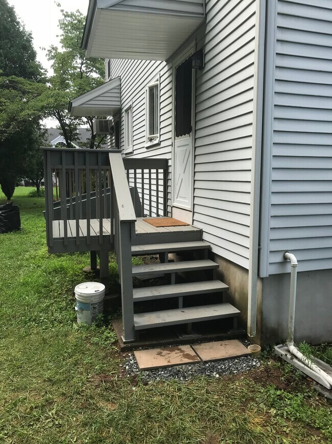 Foto del edificio - 17 Spur Ln