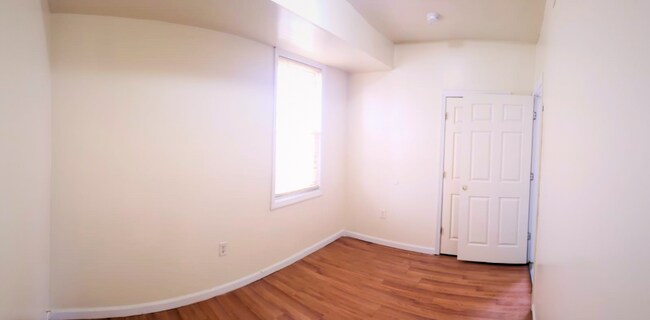 Foto del edificio - 3 bedroom in Newark NJ 07112