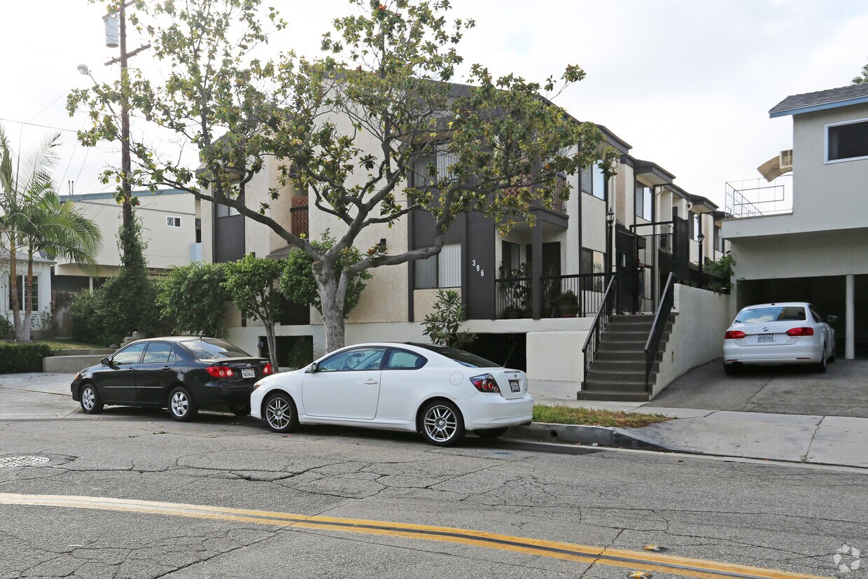 396 W Dryden St, Glendale, CA 91202 Apartments in Glendale, CA