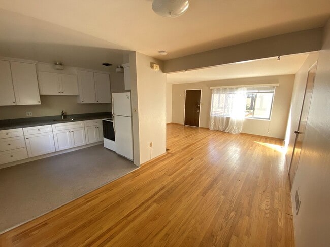 Photo - 2665 Virginia St Apartment