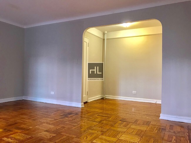 Building Photo - STUDIO/ JACKSON HEIGHTS/ HAMPTON STREET,