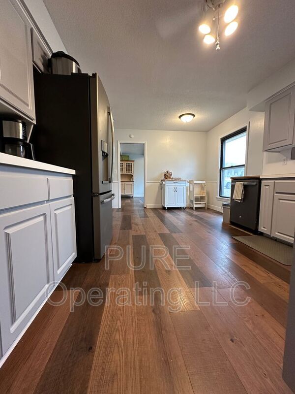 Building Photo - 12904 Marcy St