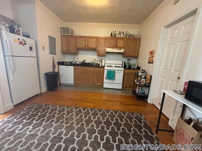 Foto del edificio - 17 Cummings Rd