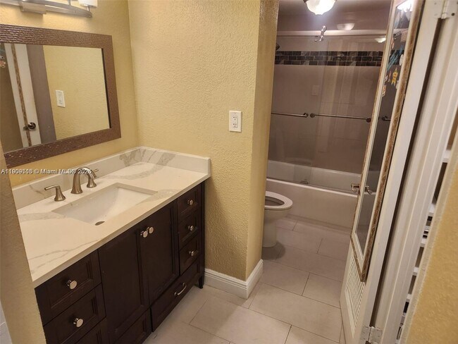 Foto del edificio - 18071 Biscayne Blvd