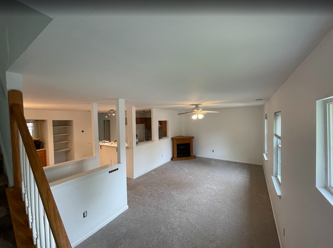 First Main Floor - 750 E Marshall St Apartment