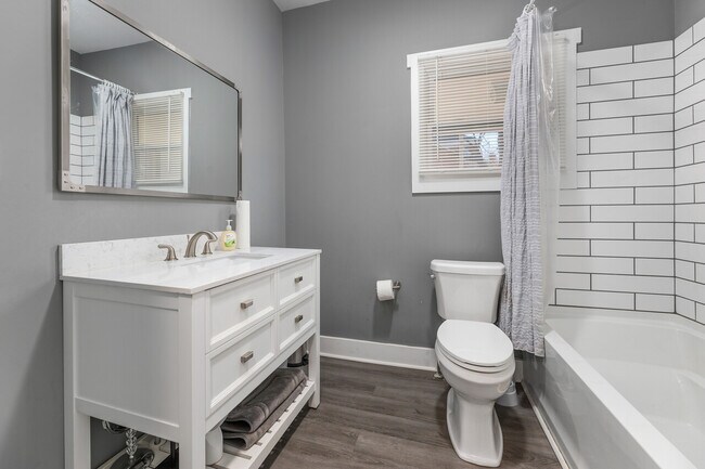 Building Photo - 805 3rd Street SW