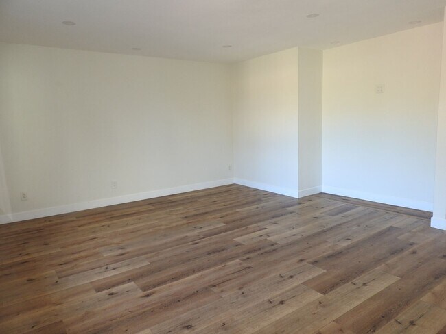Foto del edificio - Lovely 2 bed 2bath with Stunning Views