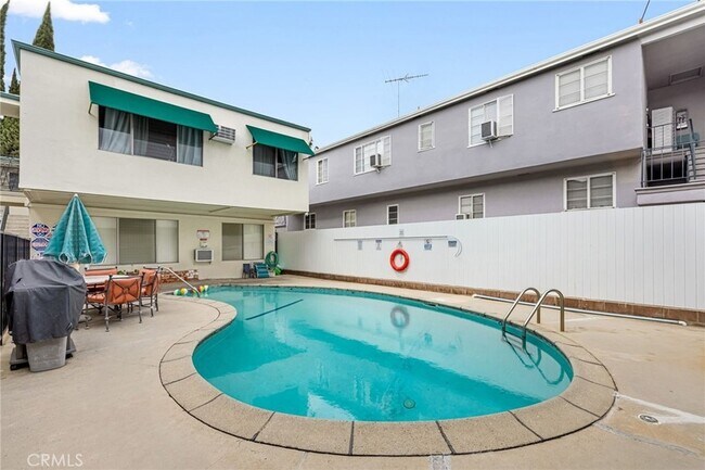 Foto del edificio - 1234 Laurel Ave