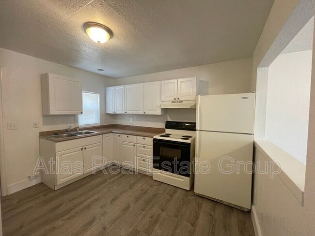 Building Photo - 4147 W Walsh Pl