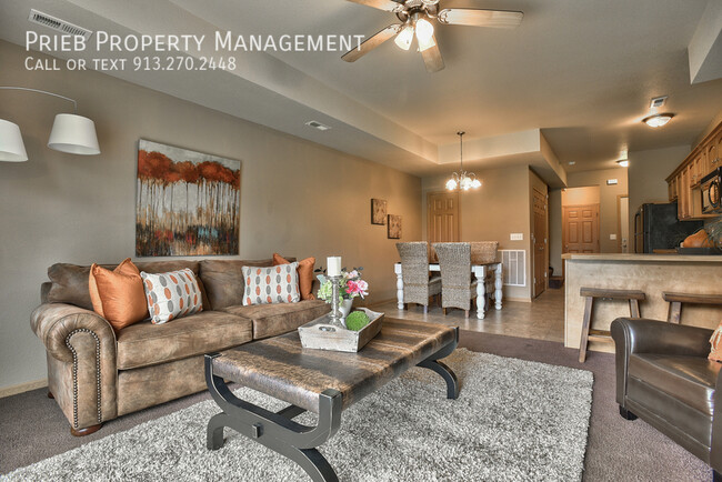 Foto del edificio - Cottage Park Townhome - Available March 24th