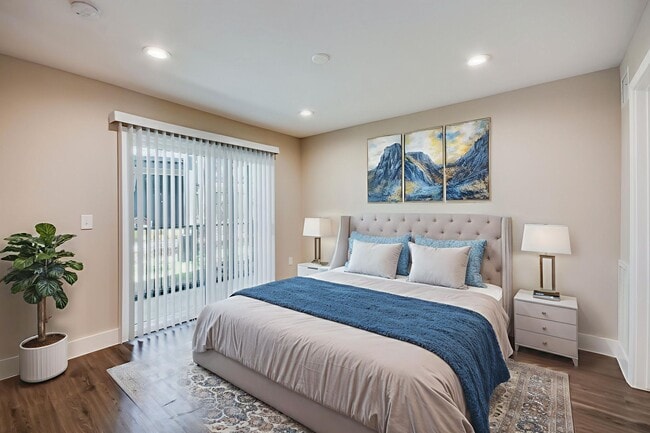 Building Photo - Available: remodeled 1 bed / 1 bath with luxury amenities