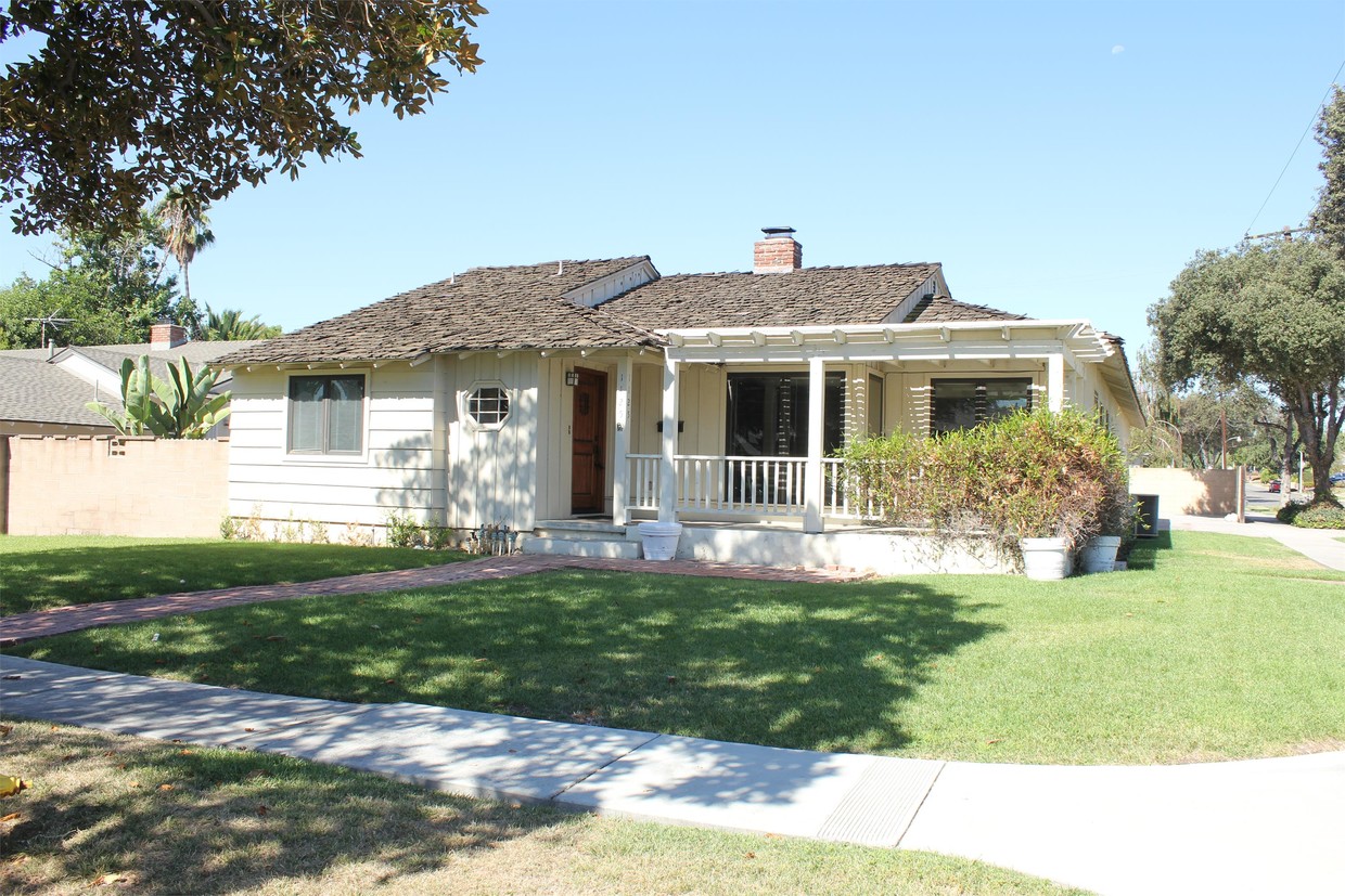 Primary Photo - 1125 Lindendale Ave