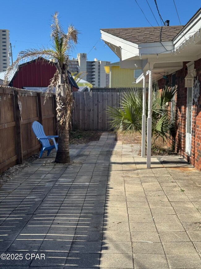 Foto del edificio - 7209 Sunset Ave
