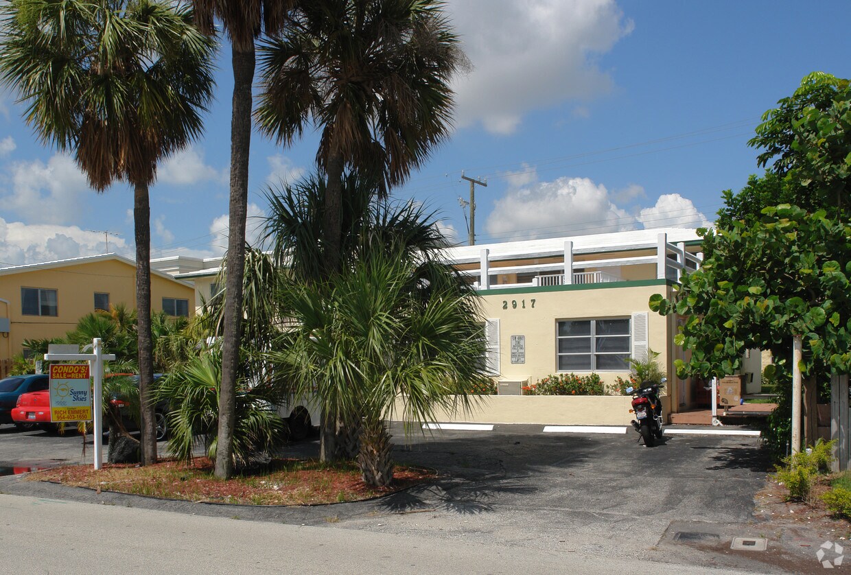 Foto del edificio - 2917 Middle River Dr