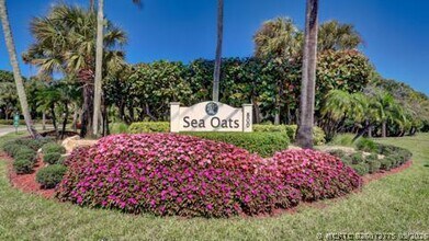 Building Photo - 402 Sea Oats Dr