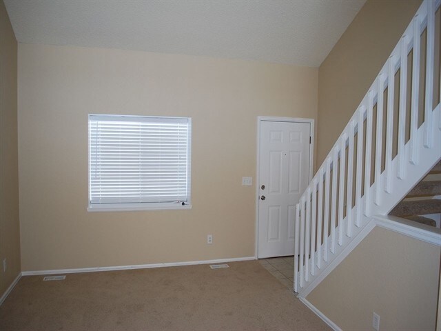Building Photo - 2428 Cherry Circle