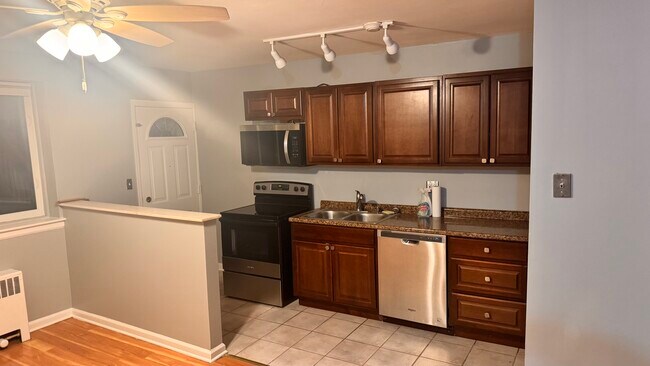 Foto del edificio - 2843 W Arthur Ave