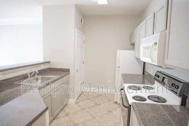 Building Photo - 4802 51st St W