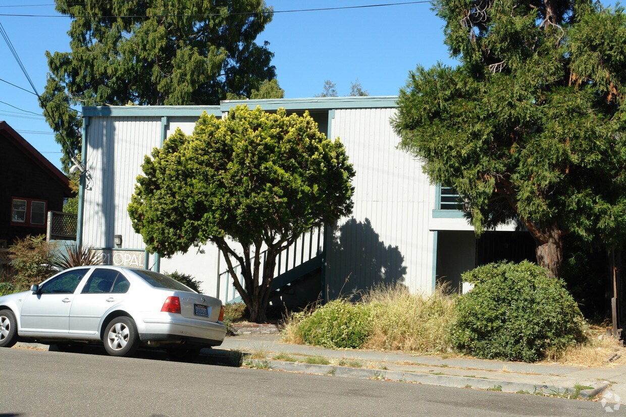 Building Photo - 4121 Opal St