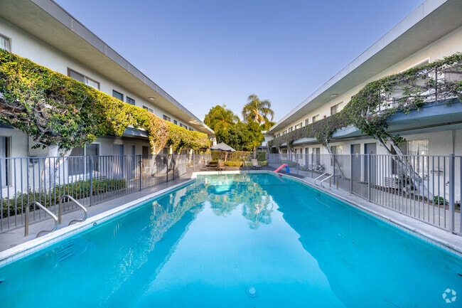 Building Photo - Zelzah Avenue Apartments