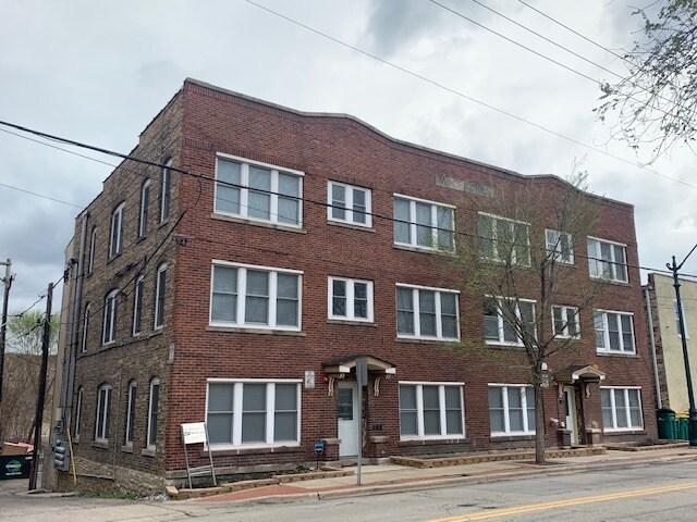 Primary Photo - 157 N Eastern Ave