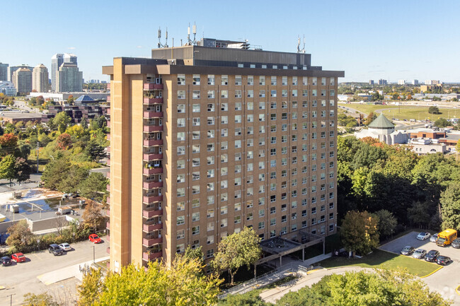 Photo du bâtiment - Village Apartments