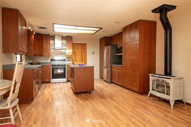 Building Photo - 3268 Hilberg Ln