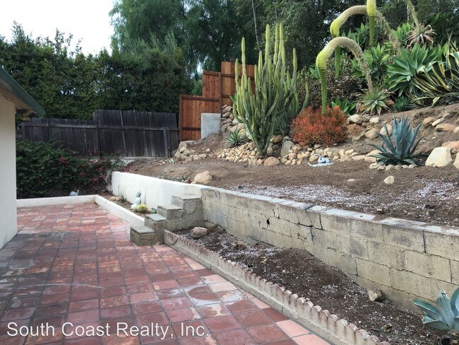 Foto del edificio - 43 Santa Ynez St