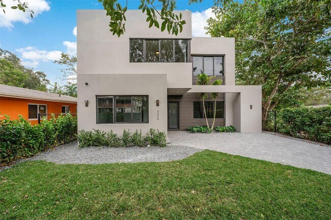 Foto del edificio - 3370 Thomas Ave