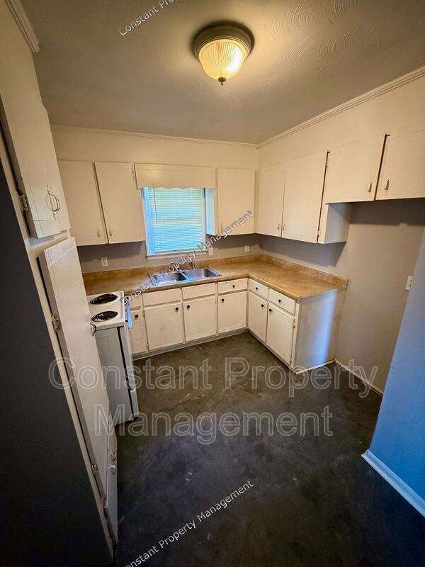 Building Photo - 141 Ruby Dr