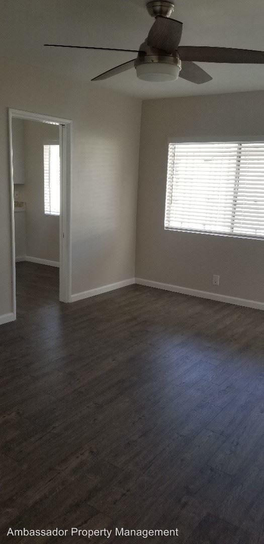 Foto del edificio - 1153 W 106th St