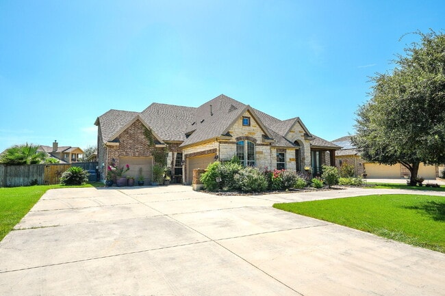 Foto del edificio - 5919 Dewdrop Ln