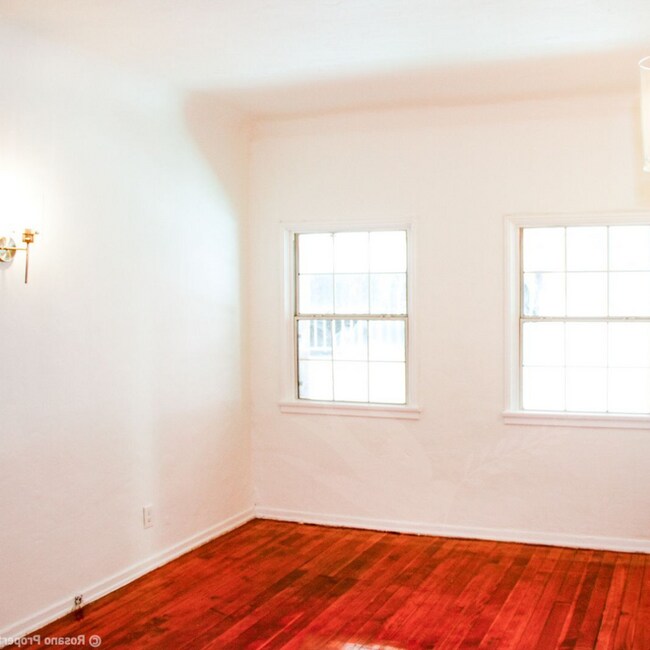 Foto del edificio - 341 S Gramercy Pl
